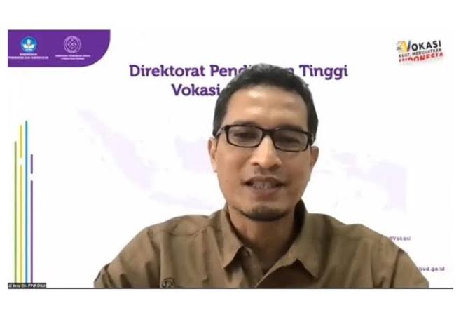 Direktur Pendidikan Vokasi Dan Profesi Kemenristekdikbud Orasi Ilmiah