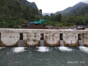 Pemanfaatan Cekdam Sebagai Lokasi Wisata dan Budidaya Ikan Garing di Padang