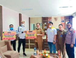 Atlet dan Pelatih PON Asal Pasaman Diguyur Bonus Benny Utama