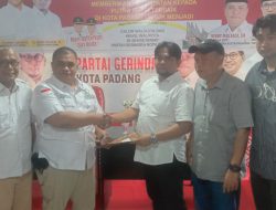 Ambil Formulir Pendaftaran, Dani Faizal Disambut Ketua DPC Gerindra Padang Verry Mulyadi