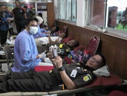 Momen Hari Bakti Adhyaksa ke-64, Kejari Padang Gelar Baksos dan Donor Darah