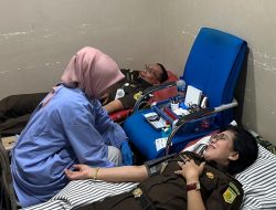 HUT OJK 13 Tahun, Kajati Sumbar Ikut Serta Sumbangkan Darah