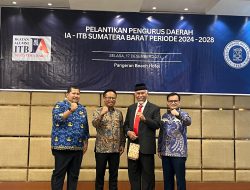 Dihadiri Gubernur Sumbar, Gembong Primadjaja Lantik Andri Satria sebagai Ketua IA ITB Sumbar